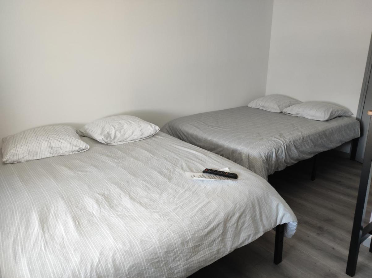 HOME CONNECT Appartements d'hôtes - entrée autonome Charmes  Habitación foto